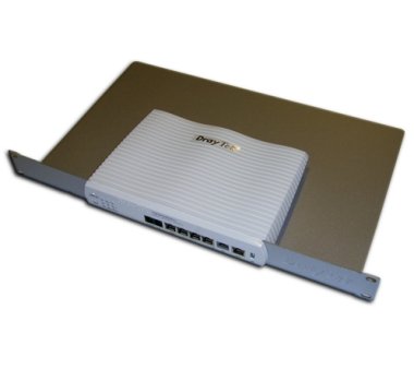 DrayTek Rackmount Plate 19